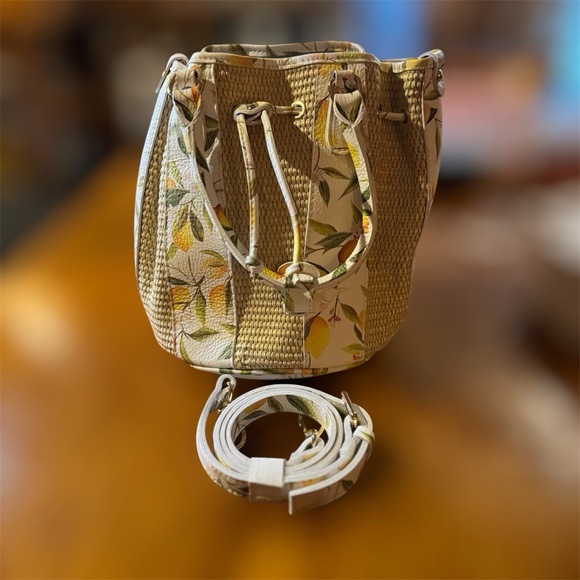 Valentina Lemon Bucket Handbag/Crossbody - Picture 3 of 5